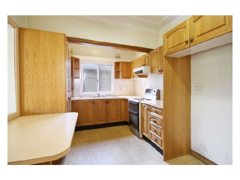 36 Amy Road, Peakhurst NSW 2210