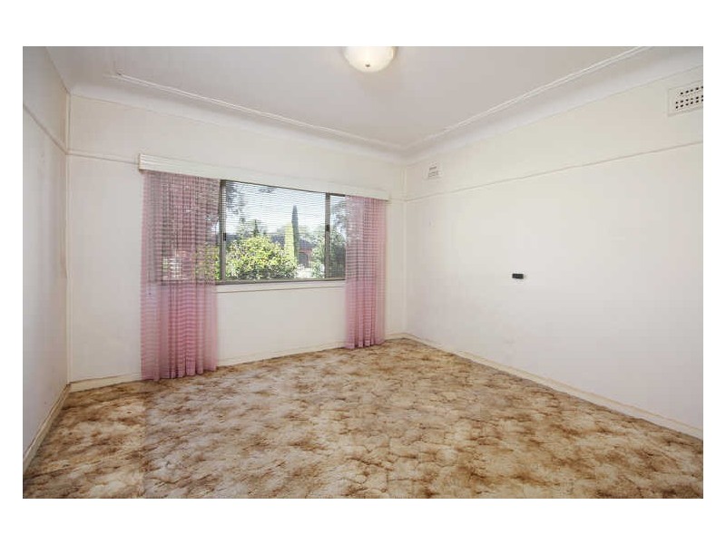 36 Amy Road, Peakhurst NSW 2210