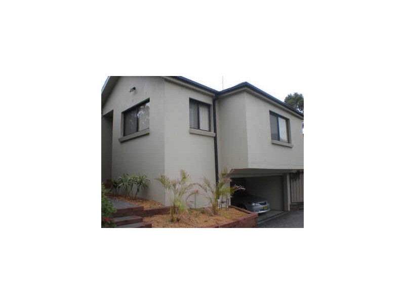 2/40 Johnstone Street, Peakhurst Heights NSW 2210