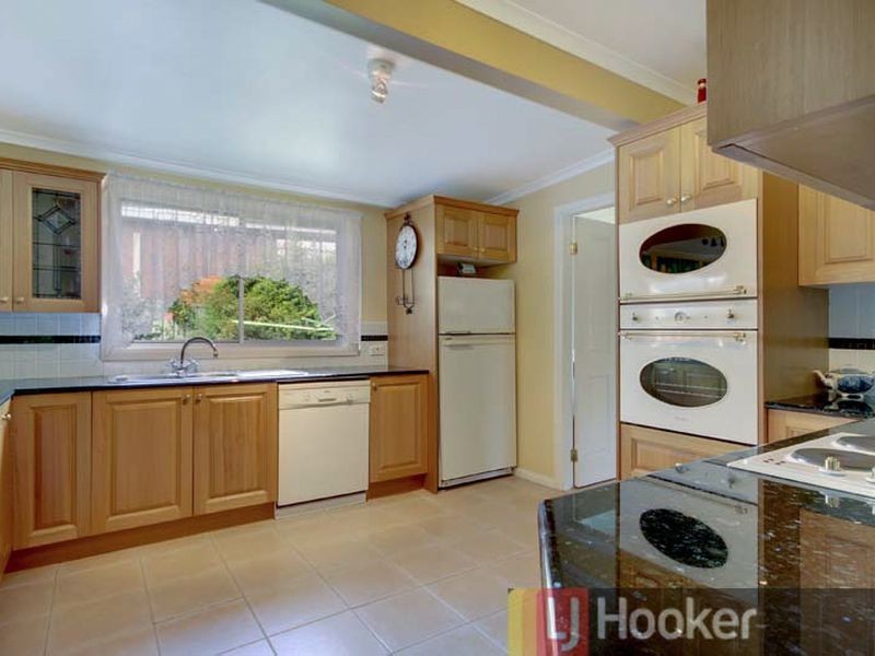 3 Marsden Crescent, Peakhurst NSW 2210