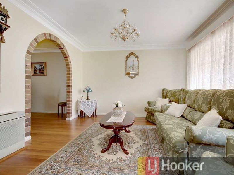 3 Marsden Crescent, Peakhurst NSW 2210