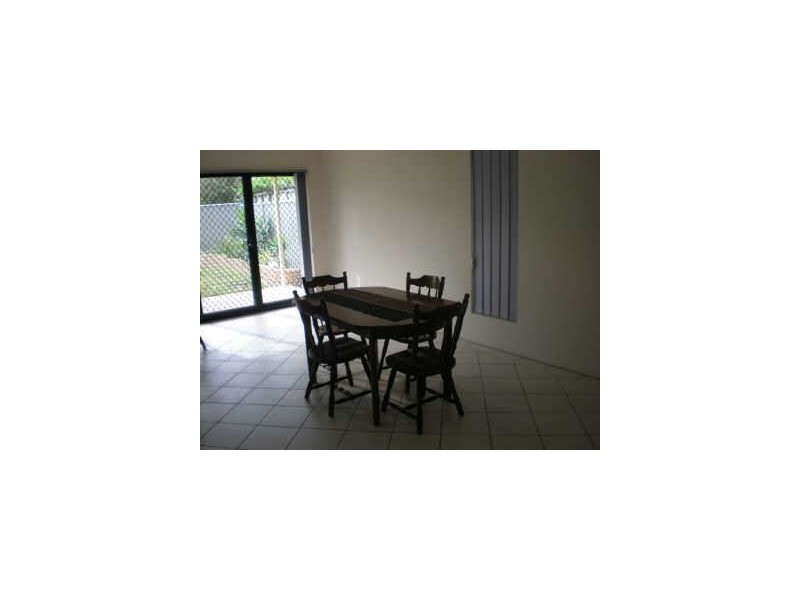 2/916 Forest Road, Peakhurst NSW 2210