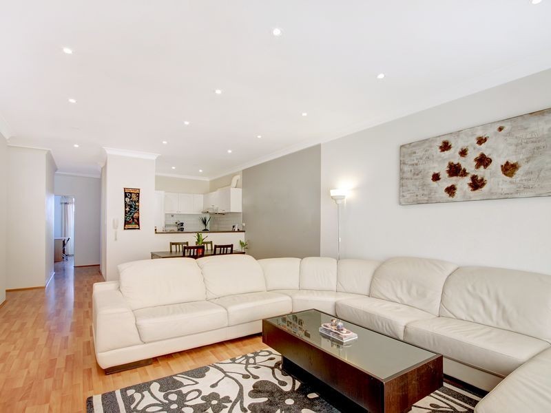 13/2-8 Short Road, Riverwood NSW 2210