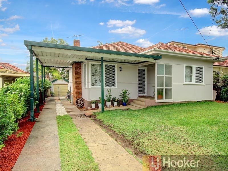 4 Mona Road, Riverwood NSW 2210