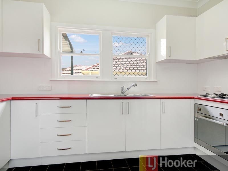 4 Mona Road, Riverwood NSW 2210