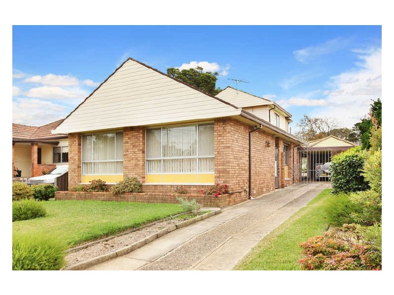 6 Amy Road, Peakhurst NSW 2210