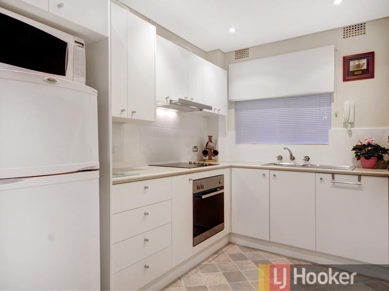 2/17 Thurlow Street, Riverwood NSW 2210