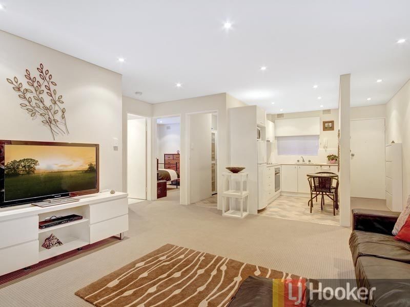 2/17 Thurlow Street, Riverwood NSW 2210