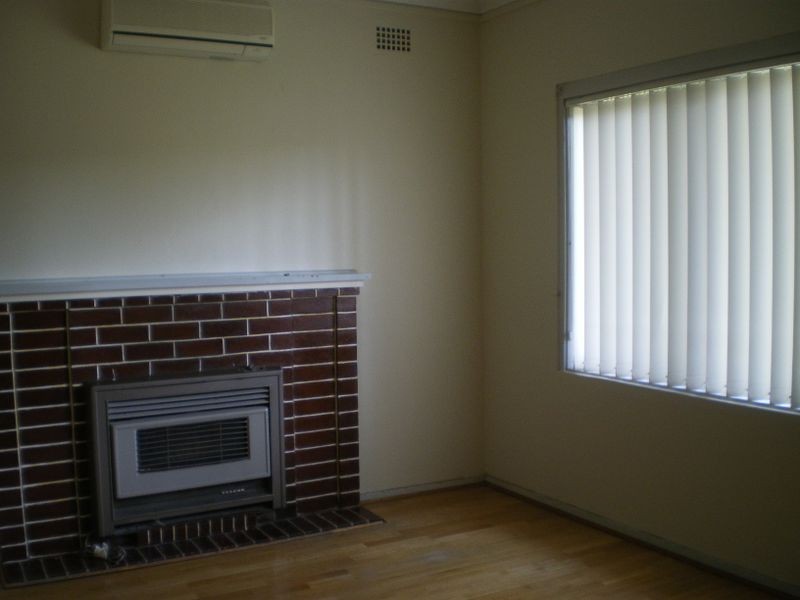 6 Earls Avenue, Riverwood NSW 2210