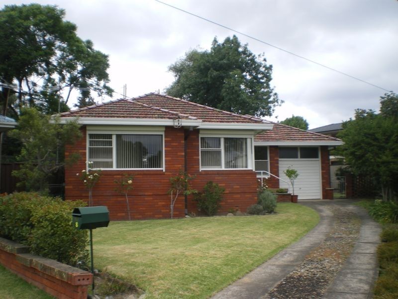 8 David Place, Peakhurst NSW 2210