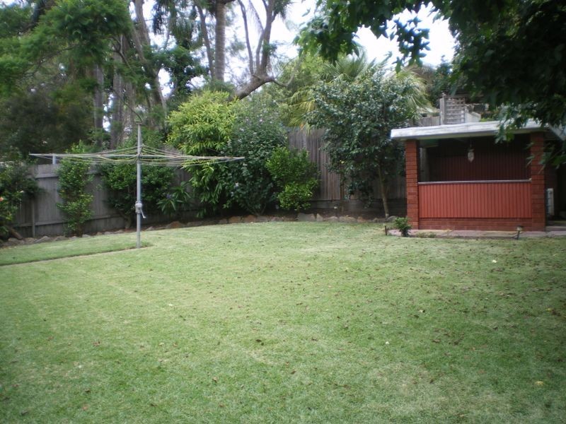 8 David Place, Peakhurst NSW 2210