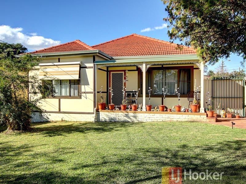 4 Mazarin Street, Riverwood NSW 2210