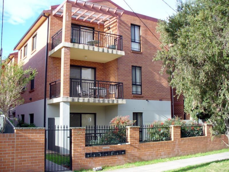2/30 Melvin Street, Beverly Hills NSW 2209