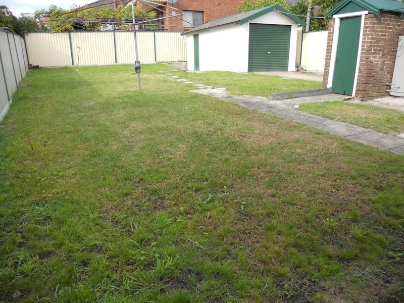 22 Moncur Avenue, Belmore NSW 2192