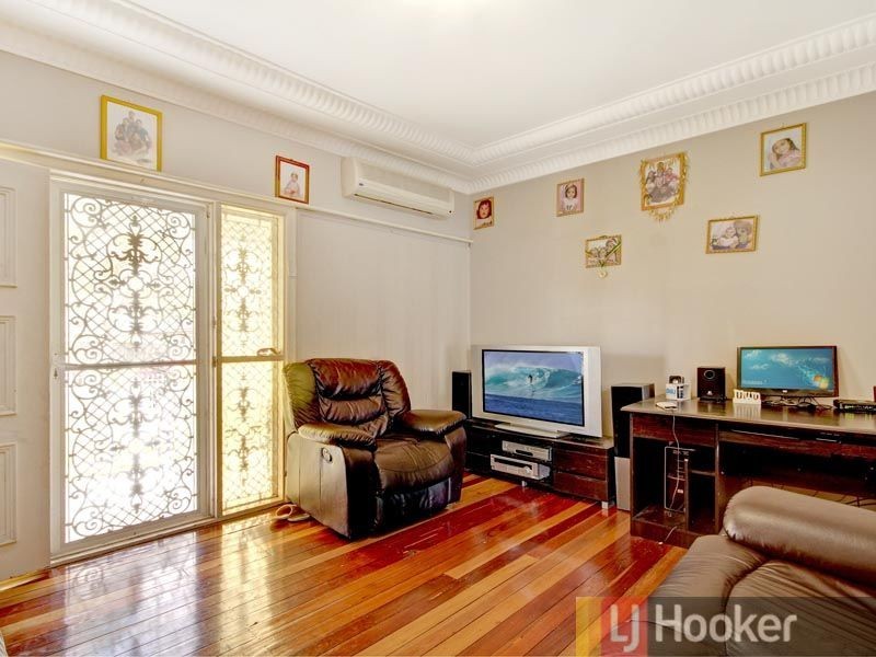 12 William Road, Riverwood NSW 2210