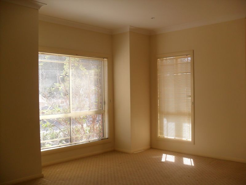 2A Mavis Avenue, Peakhurst NSW 2210