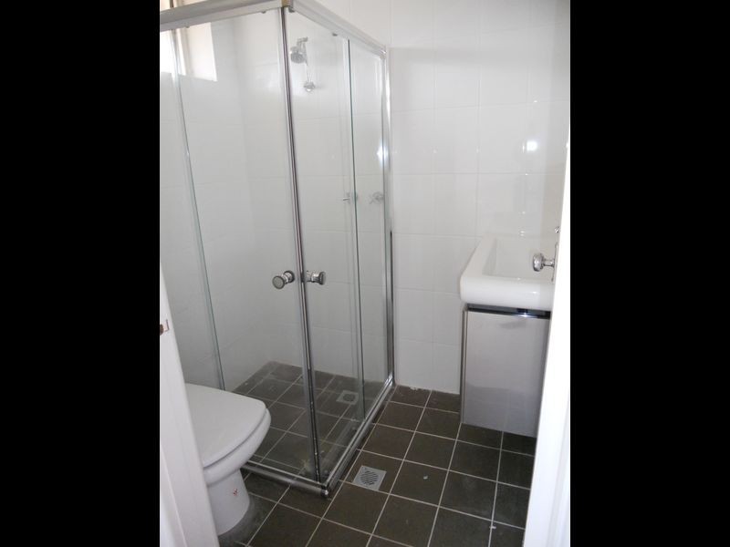 2/133 Belmore Road, Peakhurst NSW 2210