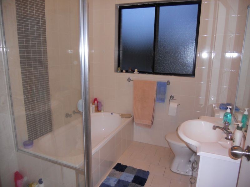 11/6-8 Morotai Avenue, Riverwood NSW 2210