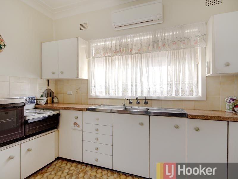 65 Shenstone Road, Riverwood NSW 2210