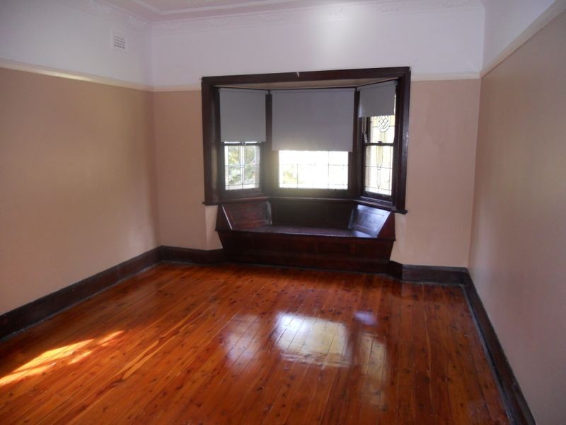 72 McRaes Avenue, Penshurst NSW 2222