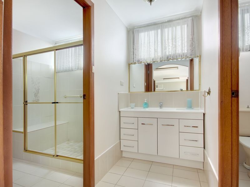 29 Fullerton Crescent, Riverwood NSW 2210