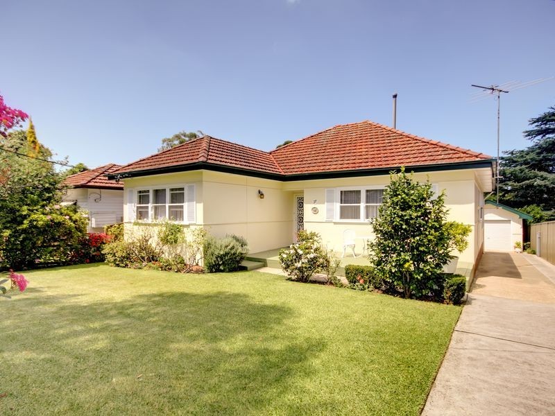 27 Eldon Street, Riverwood NSW 2210