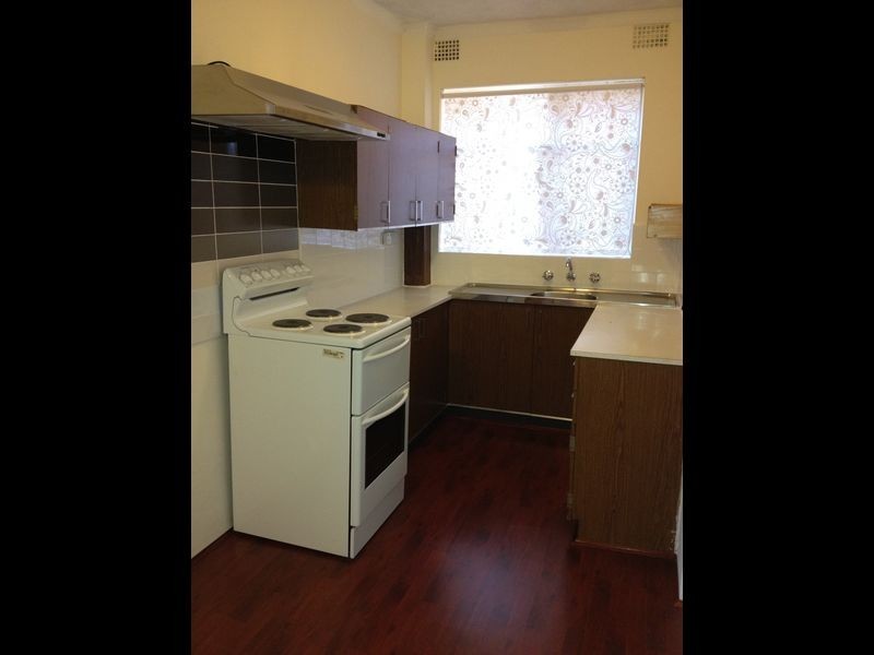 8/21 Romilly Street, Riverwood NSW 2210