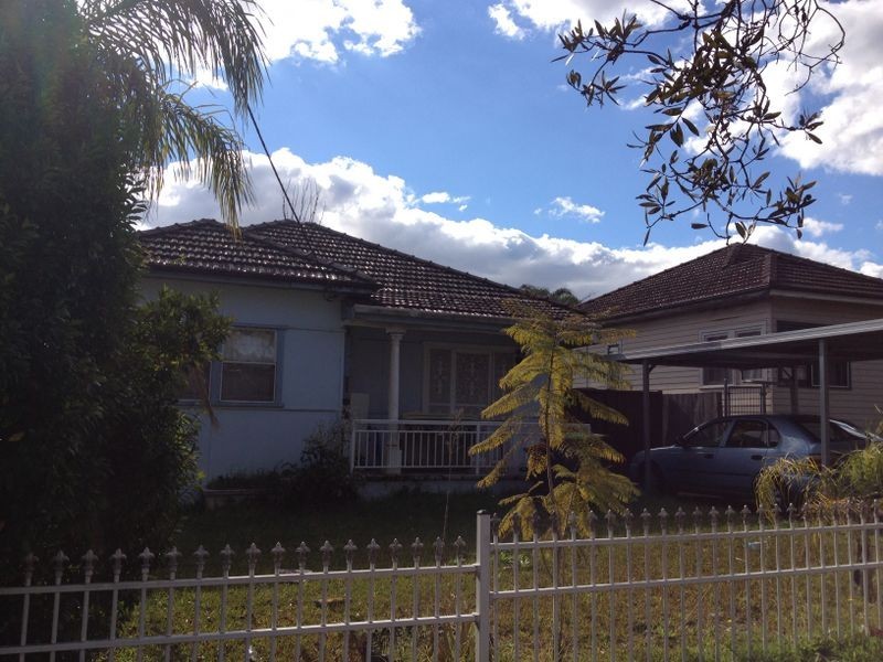 12 William Road, Riverwood NSW 2210