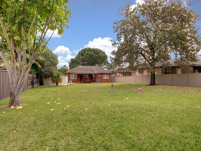 20 Elwin Street, Peakhurst NSW 2210