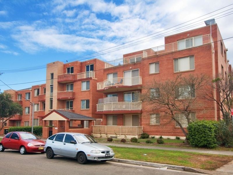 23/2-8 Short Road, Riverwood NSW 2210