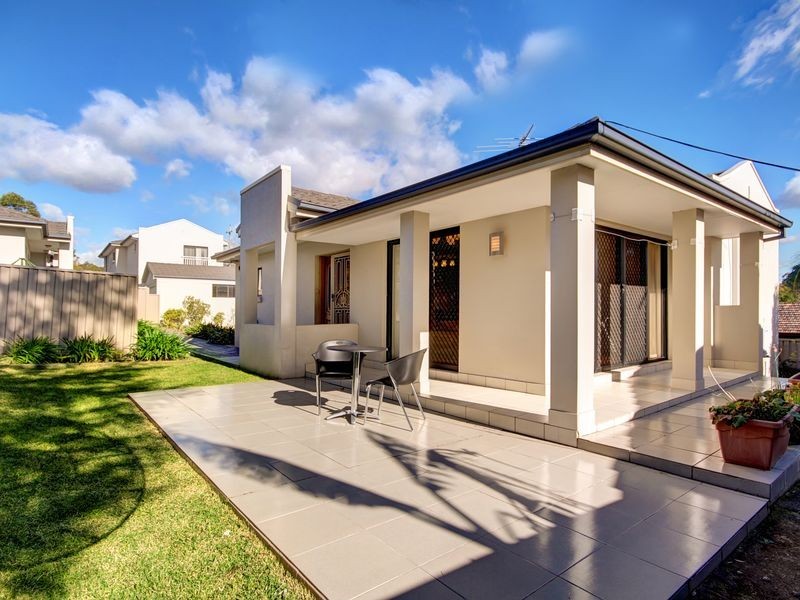 4/2B Hymen Street, Peakhurst NSW 2210