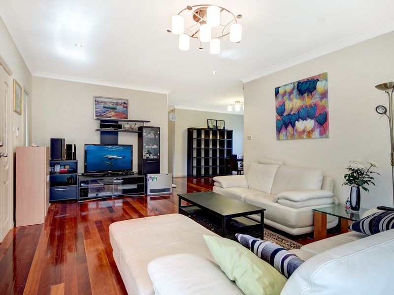 4/2B Hymen Street, Peakhurst NSW 2210