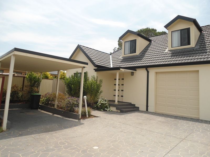 4/50 Clarendon Road, Peakhurst NSW 2210