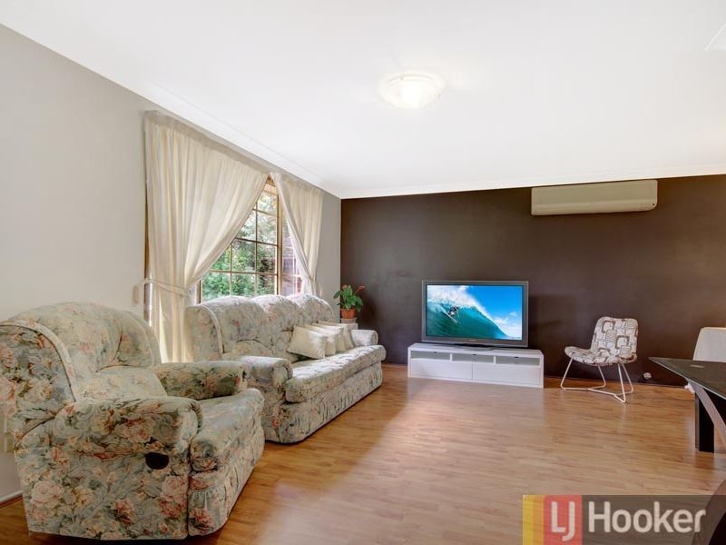 20 Dunbar Place, Mount Annan NSW 2567