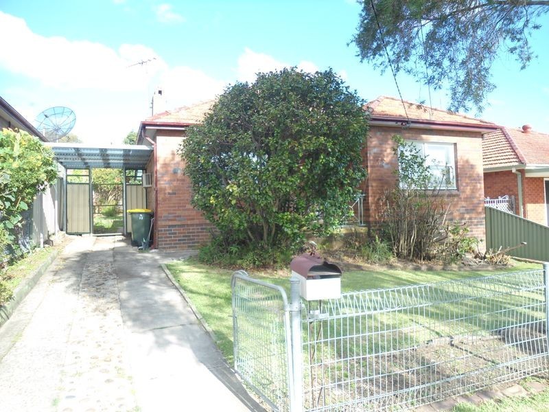 38 Bonaparte Street, Riverwood NSW 2210