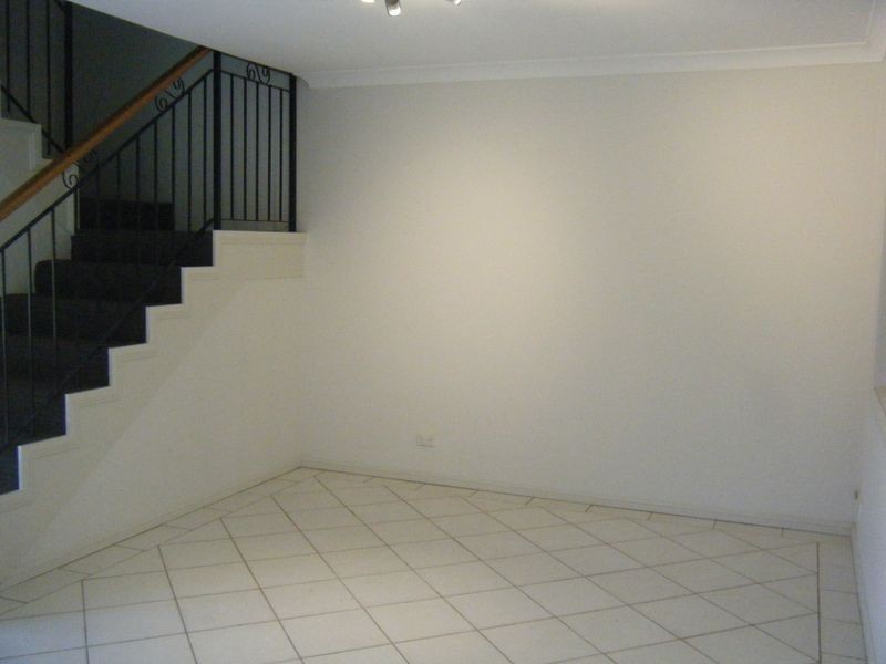 1/30-32 Grove Avenue, Narwee NSW 2209