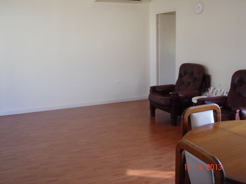 38 Bungalow Road, Peakhurst NSW 2210