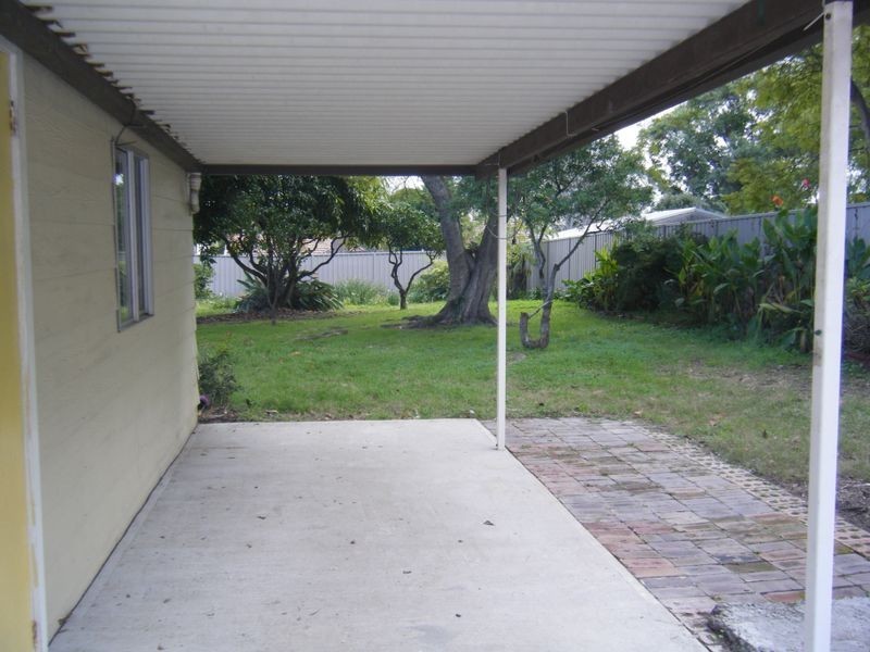 9 Clarke Street North, Peakhurst NSW 2210