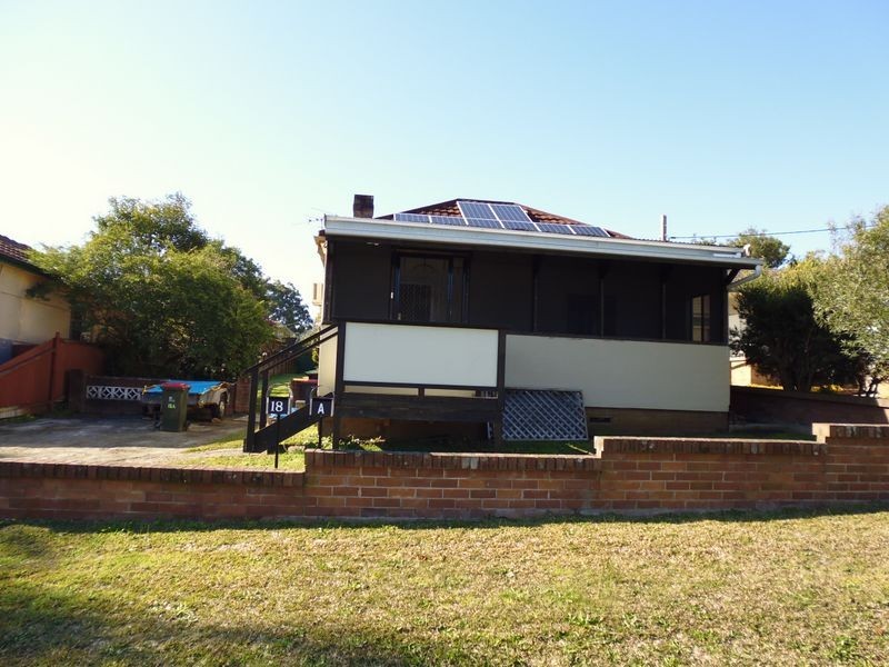 18 Johnstone Street North, Peakhurst NSW 2210