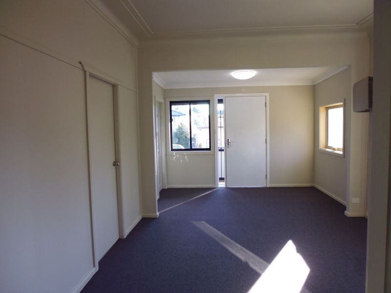 18 Johnstone Street North, Peakhurst NSW 2210