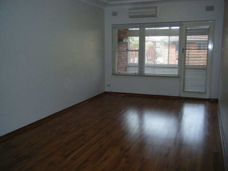 8/1 Bonds Road, Riverwood NSW 2210