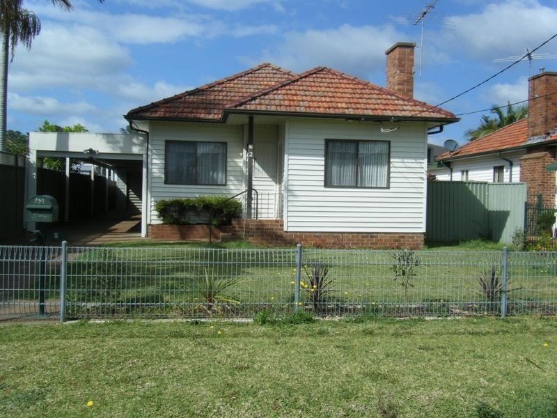 2 Lupin Avenue, Riverwood NSW 2210