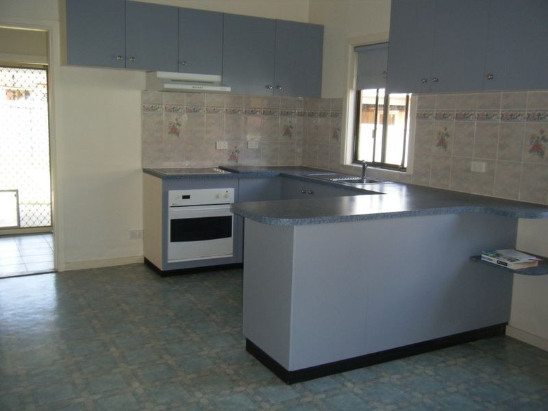 2 Lupin Avenue, Riverwood NSW 2210