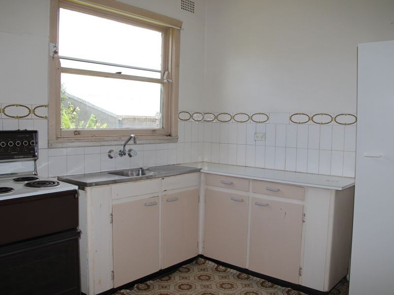 147 Boundary Road, Peakhurst NSW 2210