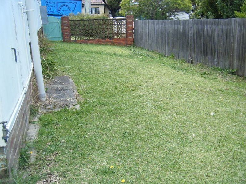 147 Boundary Road, Peakhurst NSW 2210