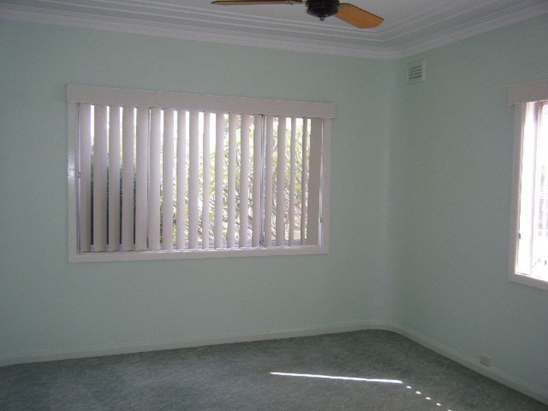 7 Highland Road, Peakhurst NSW 2210