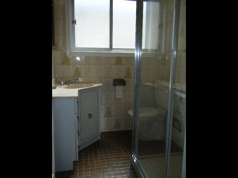 7 Highland Road, Peakhurst NSW 2210