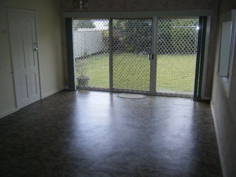 7 Highland Road, Peakhurst NSW 2210