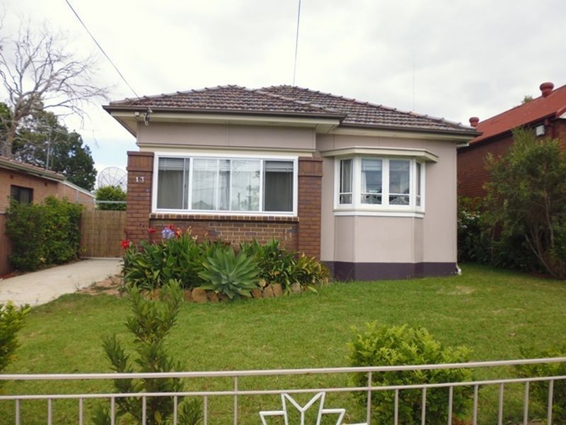 13 Christian Road, Punchbowl NSW 2196