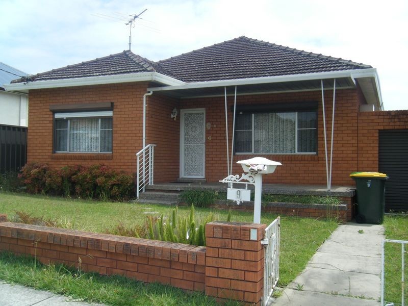 9 Napoleon Street, Riverwood NSW 2210